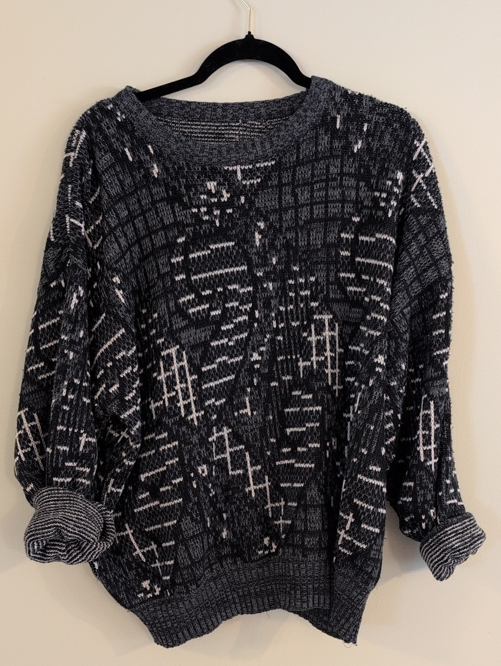 Men's Navy & White Crewneck Sweater - Relaxed Fit